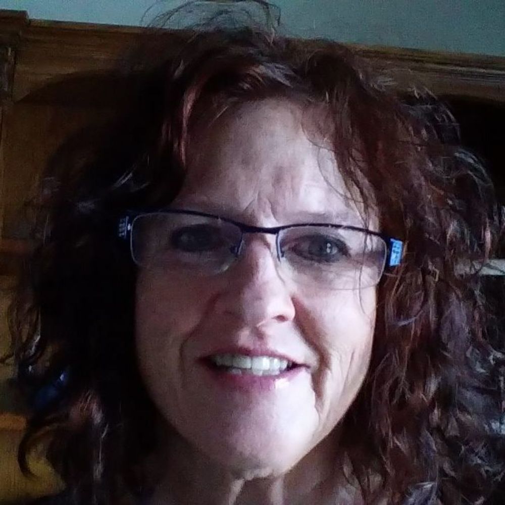 Meet your Posher, Carolyn